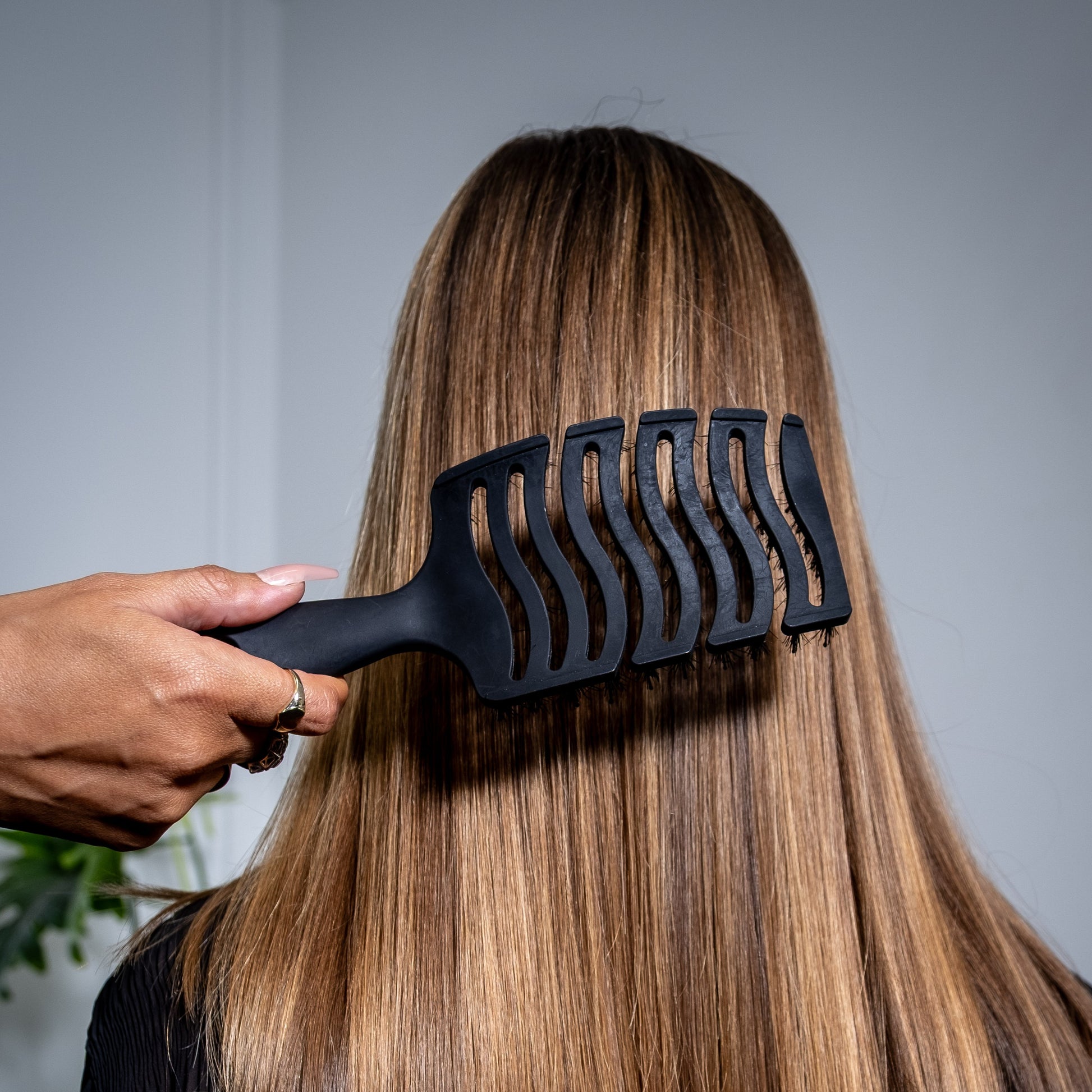 Vent hairbrush - Lust hair products NZ
